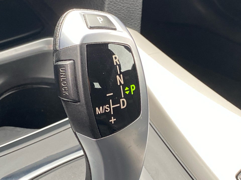 BMW 330d 3,0 Touring aut. 5d