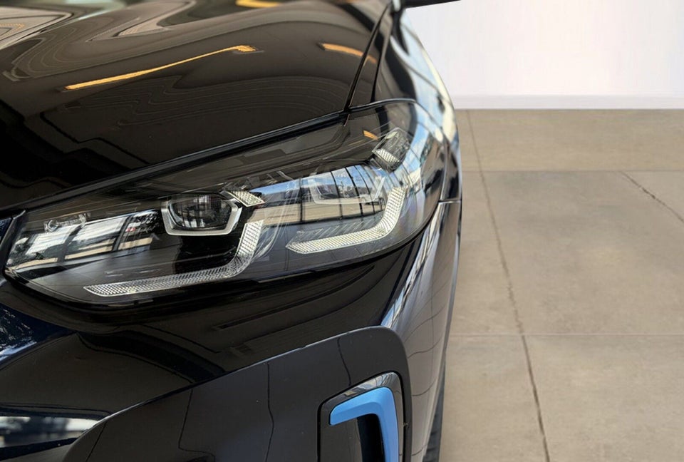 BMW iX3 Charged M-Sport 5d