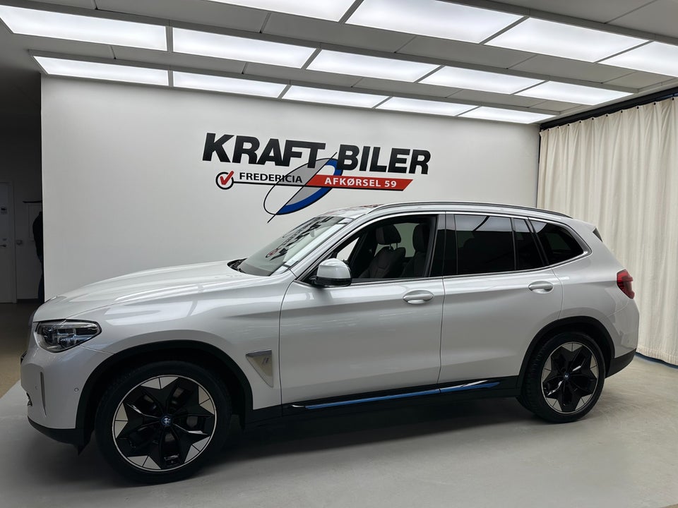 BMW iX3 Charged Impressive 5d