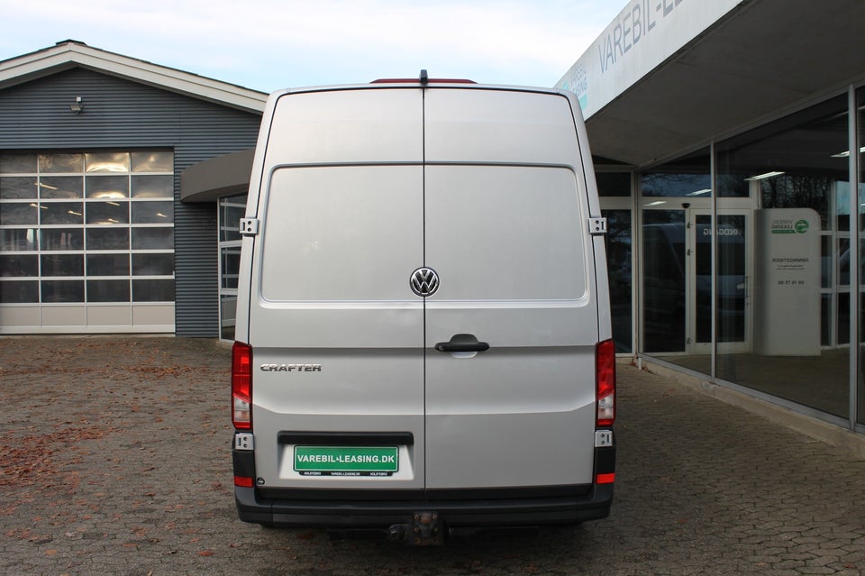 VW Crafter 35 2,0 TDi 140 Kassevogn L3H2 aut.