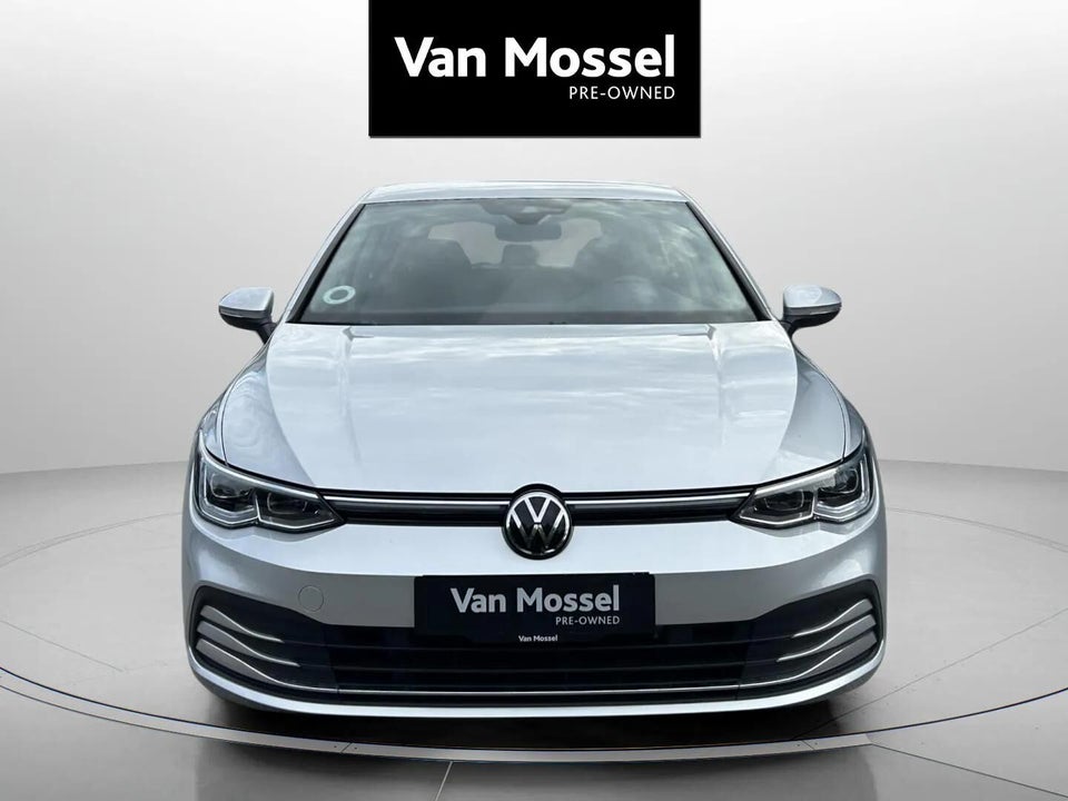 VW Golf VIII 1,4 eHybrid DSG 5d