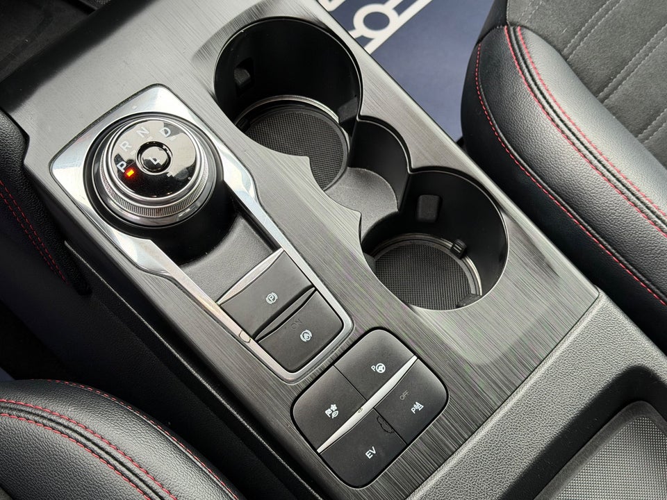 Ford Kuga 2,5 PHEV ST-Line X CVT 5d