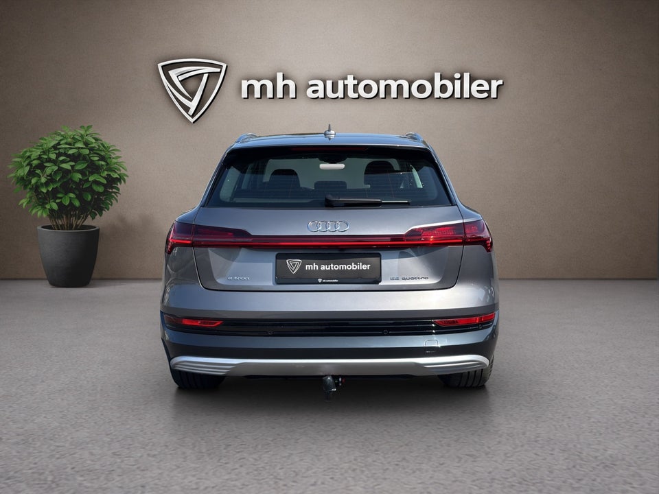 Audi e-tron 55 Prestige quattro 5d
