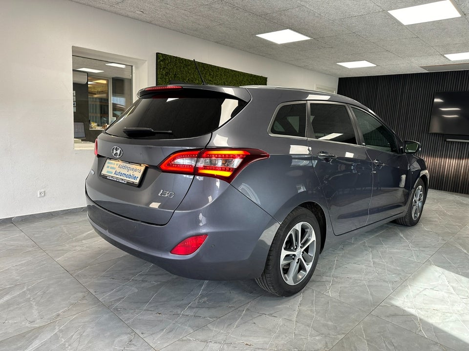 Hyundai i30 1,6 CRDi 110 EM-Edition CW 5d