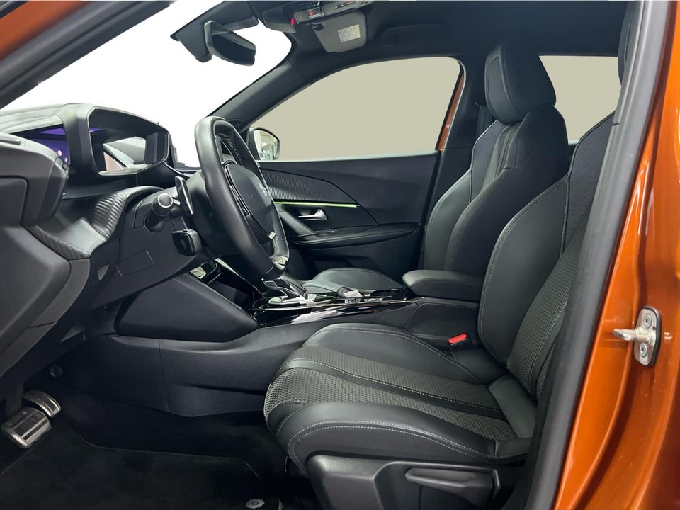 Peugeot 2008 1,2 PureTech 130 GT EAT8 5d