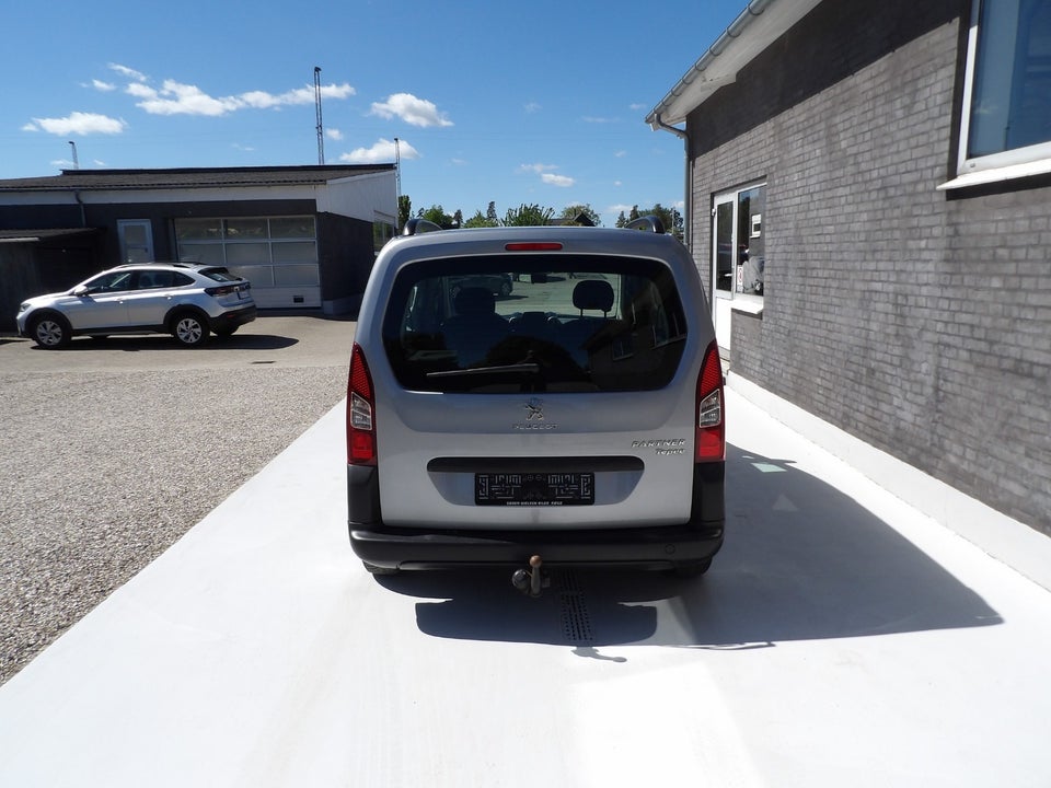 Peugeot Partner Tepee 1,6 BlueHDi 100 Active 5d