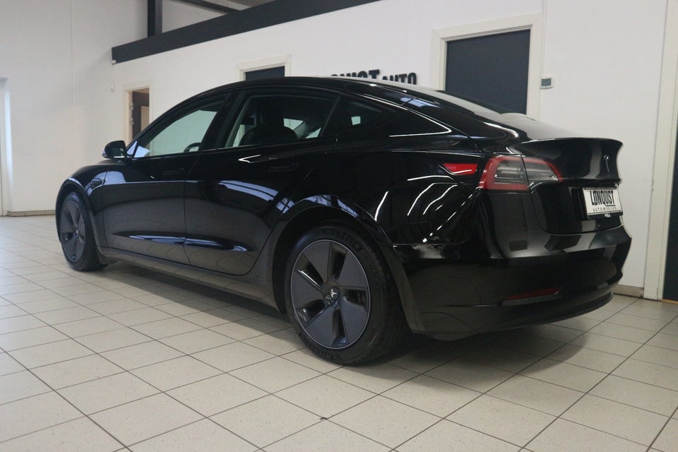 Tesla Model 3 Long Range AWD 4d