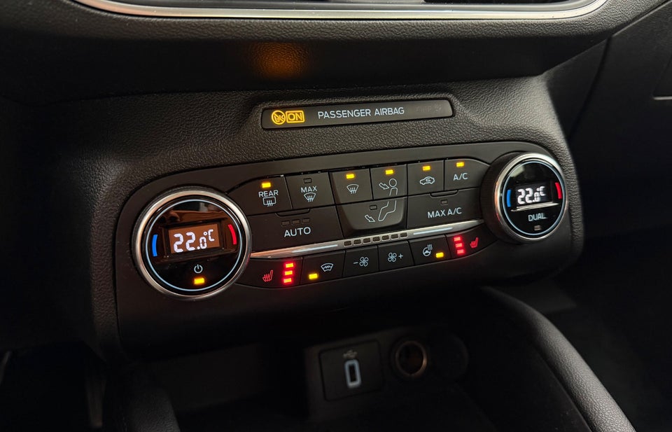 Ford Focus 1,5 EcoBlue Active Business stc. aut. 5d