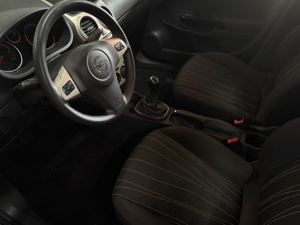 Opel Corsa 1,3 CDTi 90 Cosmo 5d