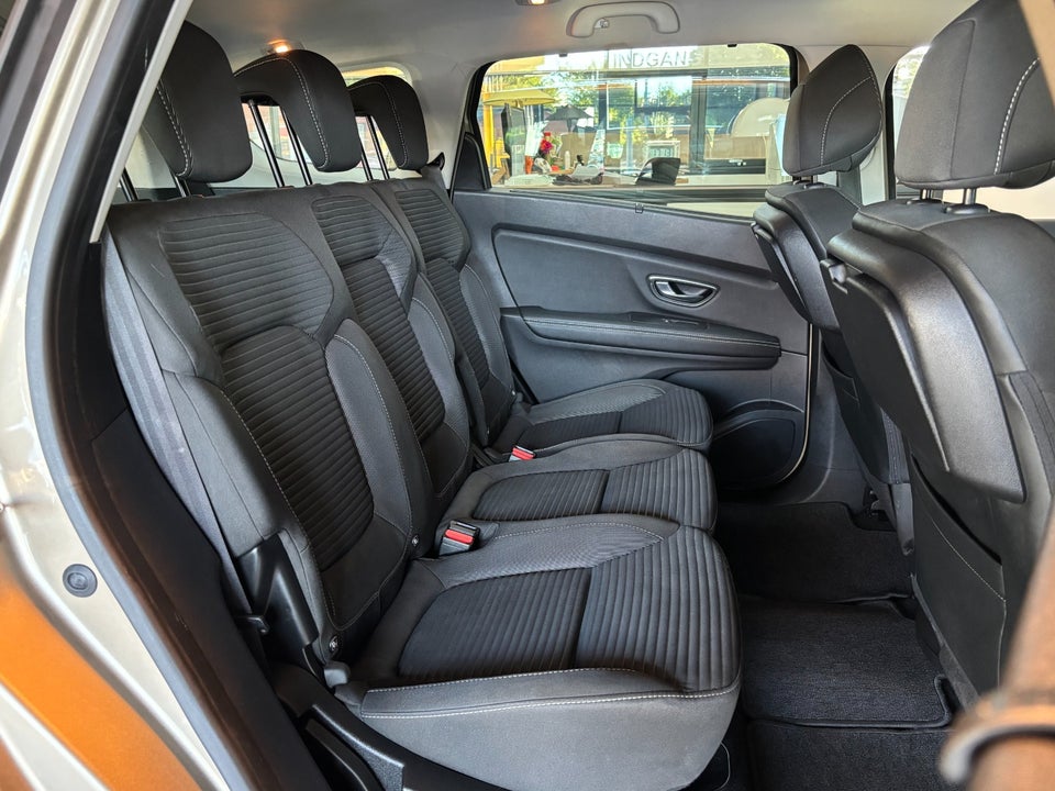 Renault Grand Scenic IV 1,7 dCi 120 Zen 7prs 5d