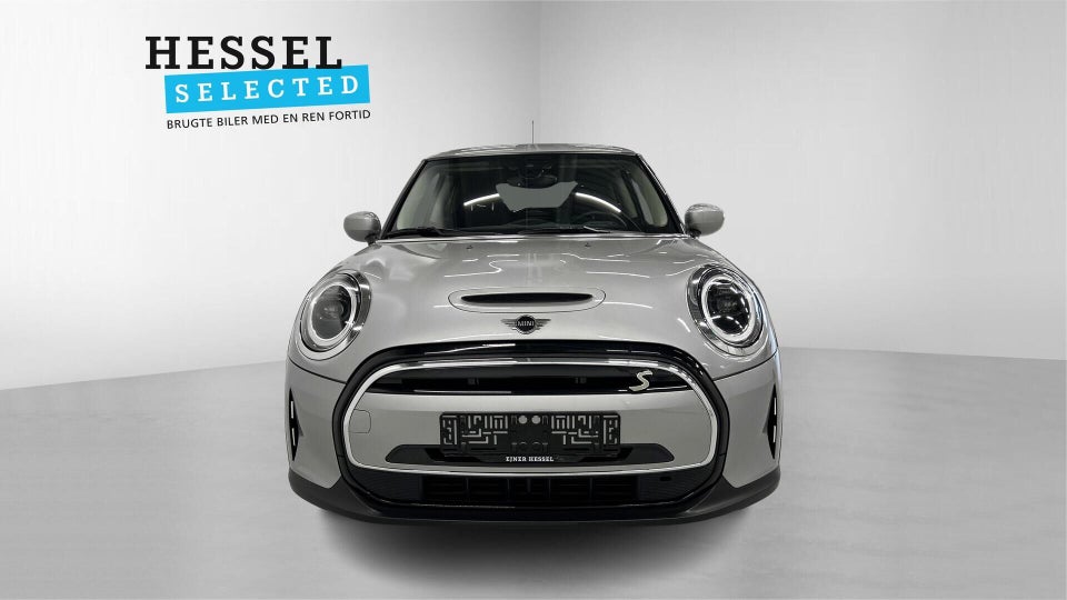 MINI Cooper SE Essential 3d