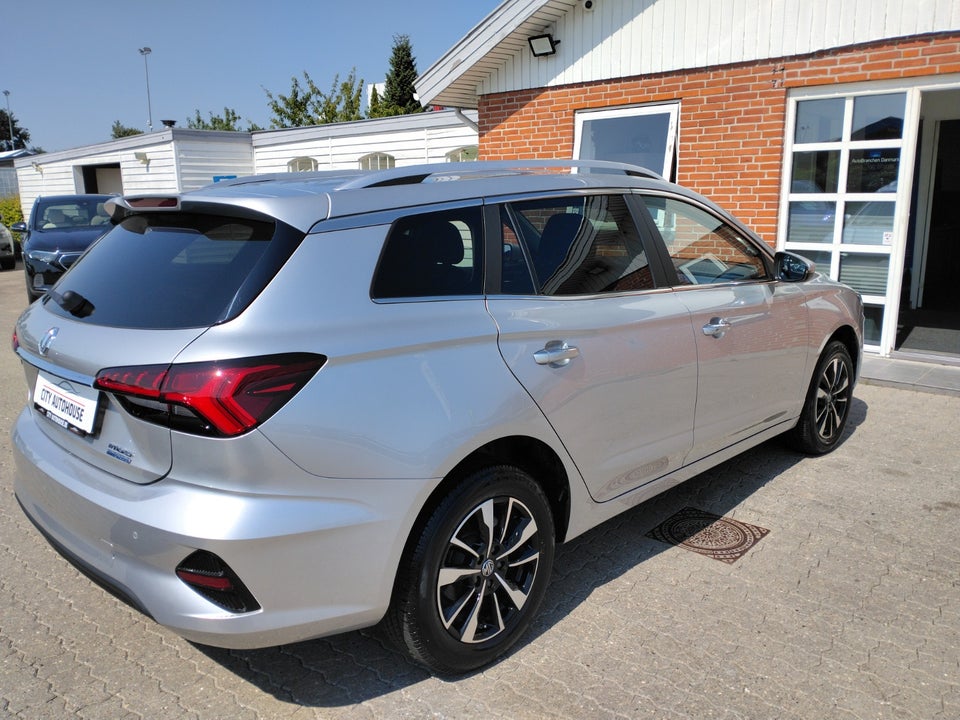 MG MG5 61 Comfort 5d