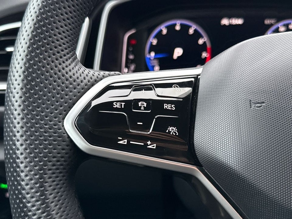 VW T-Roc 1,5 TSi 150 R-line DSG 5d