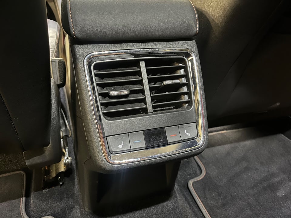 Skoda Enyaq 80 iV Suite 5d