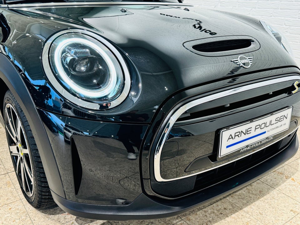 MINI Cooper SE Classic Trim 3d