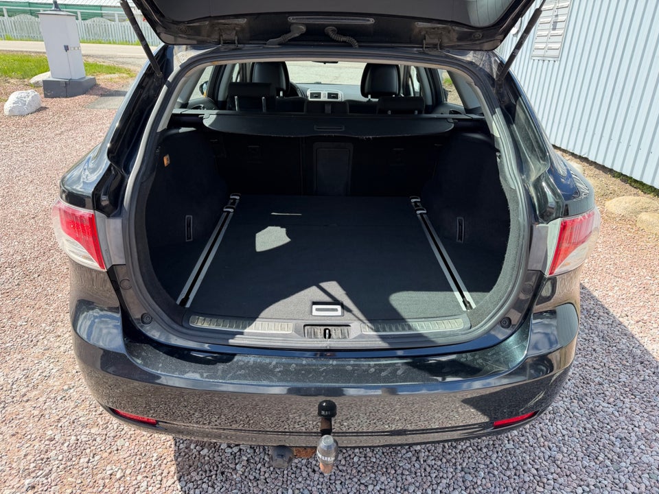 Toyota Avensis 1,8 VVT-i TX stc. 5d