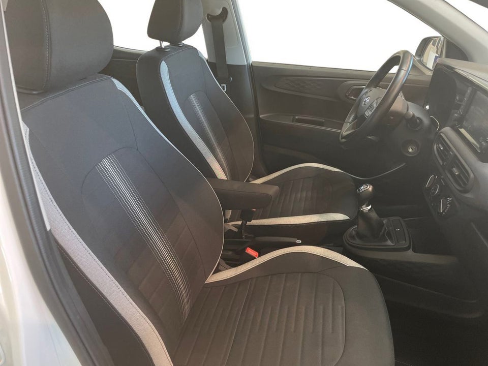 Hyundai i10 1,0 MPi Essential 5d