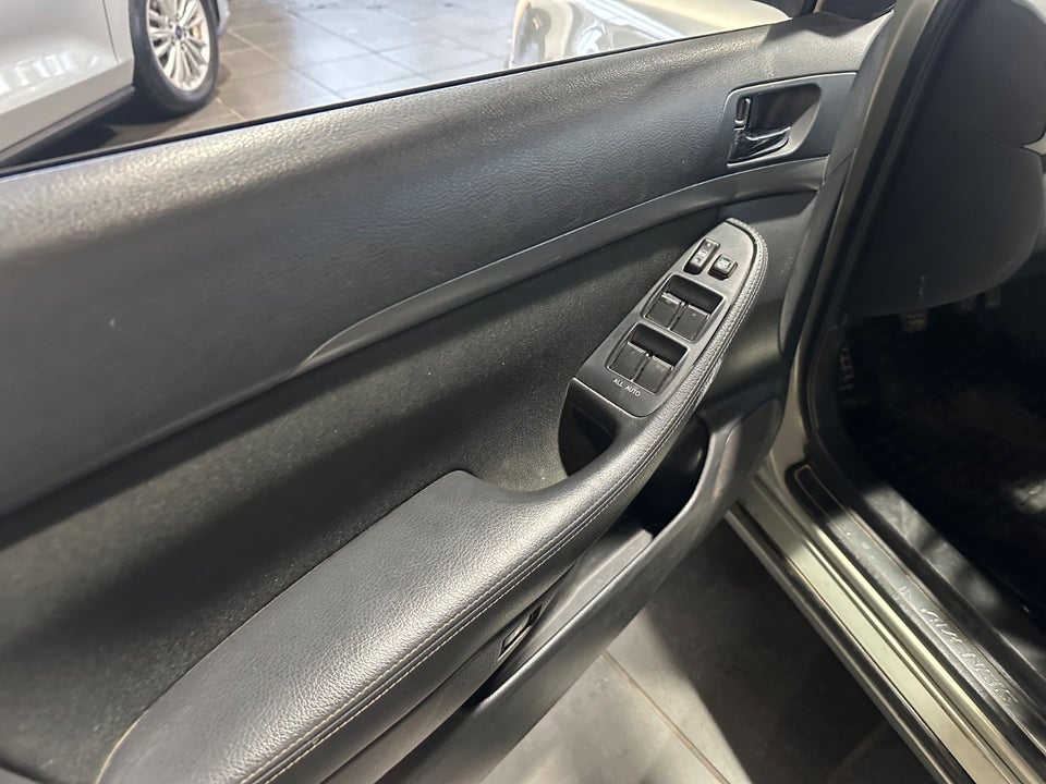 Toyota Avensis 1,8 VVT-i Sol stc. 5d