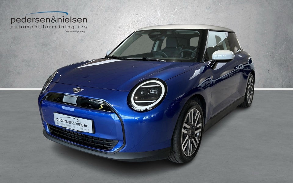 MINI Cooper SE Favoured Trim M 3d