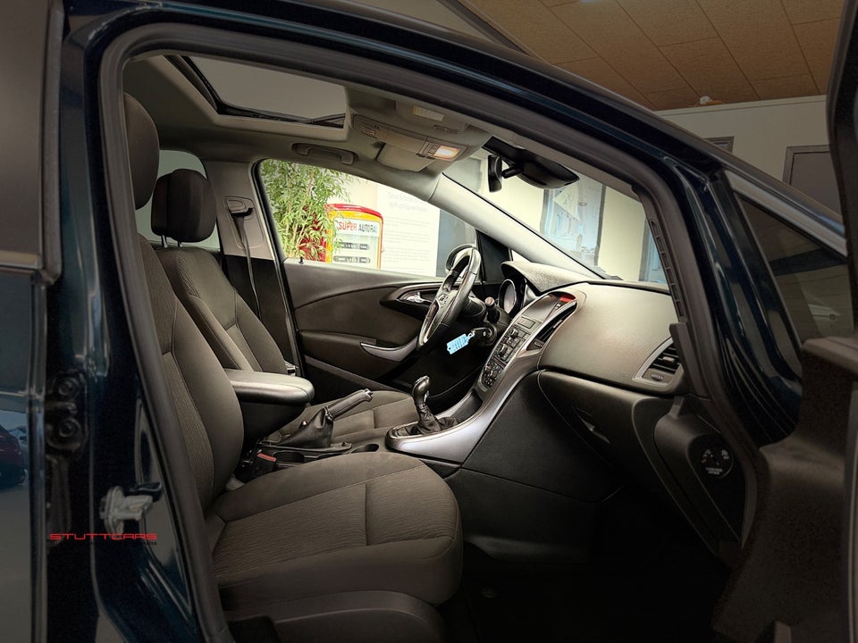 Opel Astra 1,4 T 140 Enjoy 5d