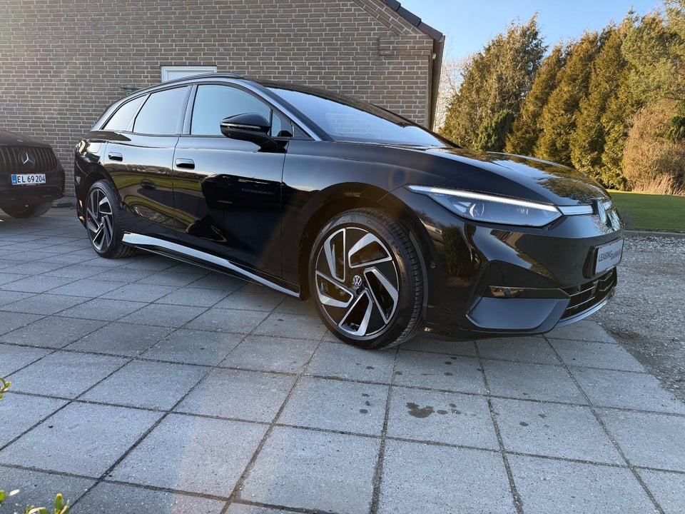 VW ID.7 77 Style+ Tourer 5d