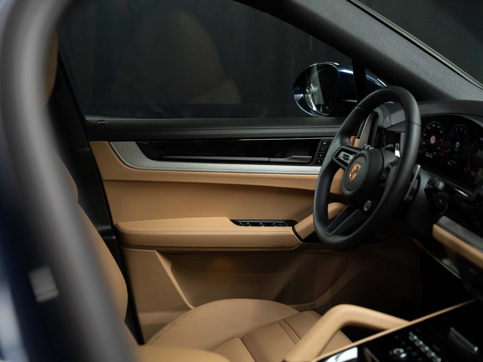Porsche Cayenne 3,0 E-Hybrid Coupé Tiptr. 5d