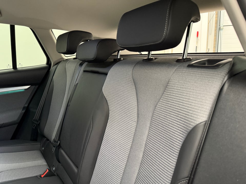 Skoda Enyaq 80 iV Loft 5d