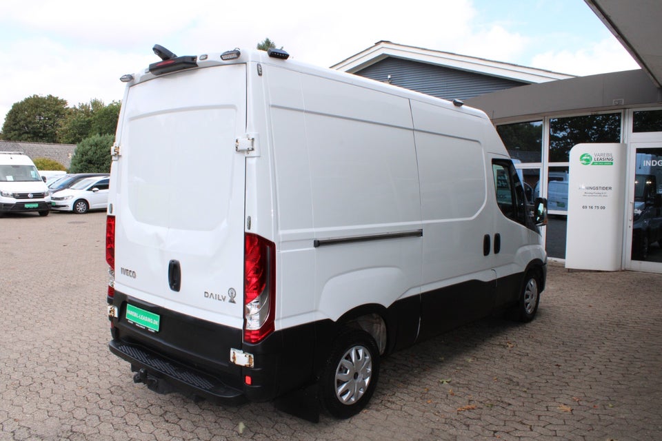 Iveco Daily 2,3 35S13 10,8m³ Van AG8