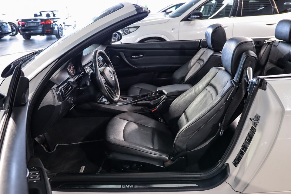 BMW 325i 3,0 Cabriolet Steptr. 2d