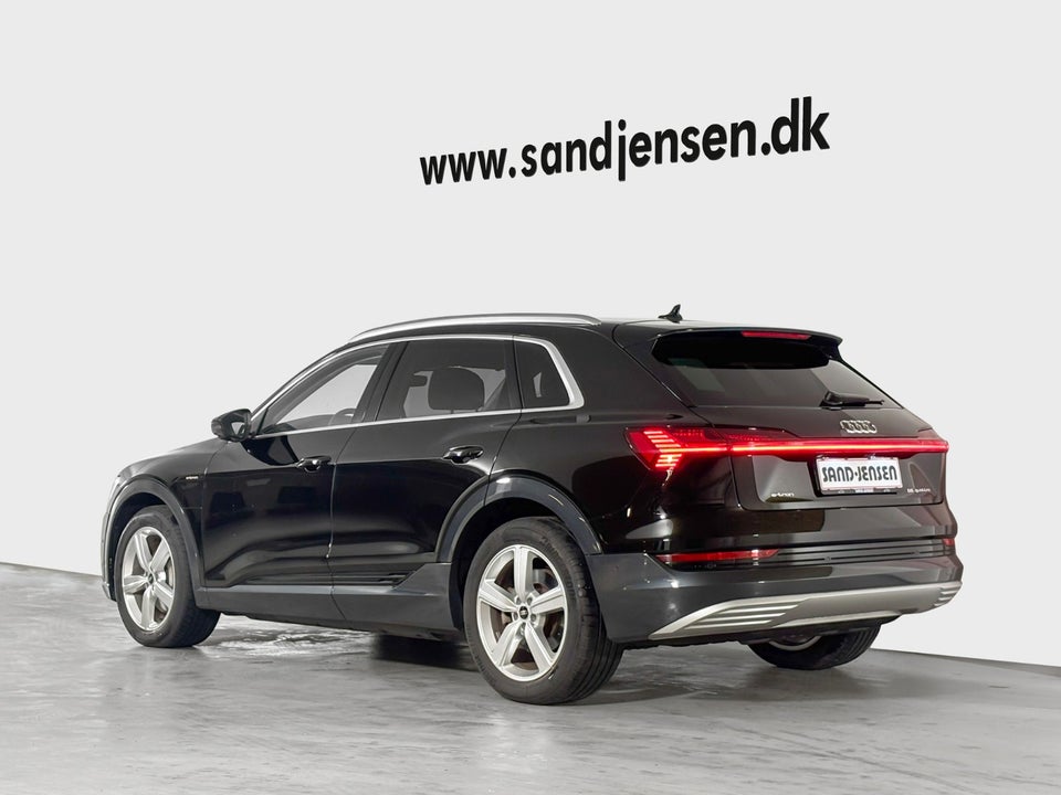 Audi e-tron 55 quattro 5d