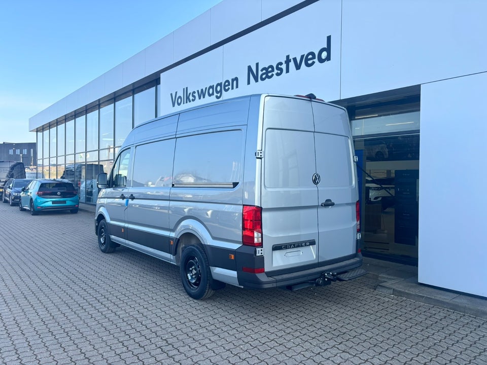 VW Crafter 35 2,0 TDi 177 Kassevogn L3H3 aut.