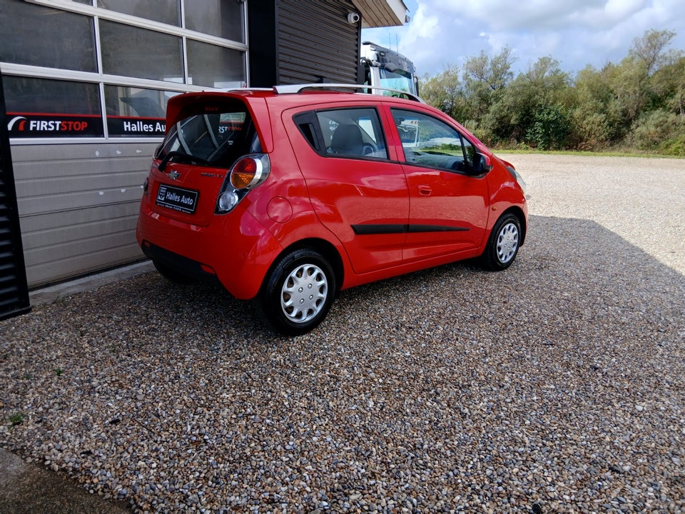 Chevrolet Spark 1,0 LS 5d
