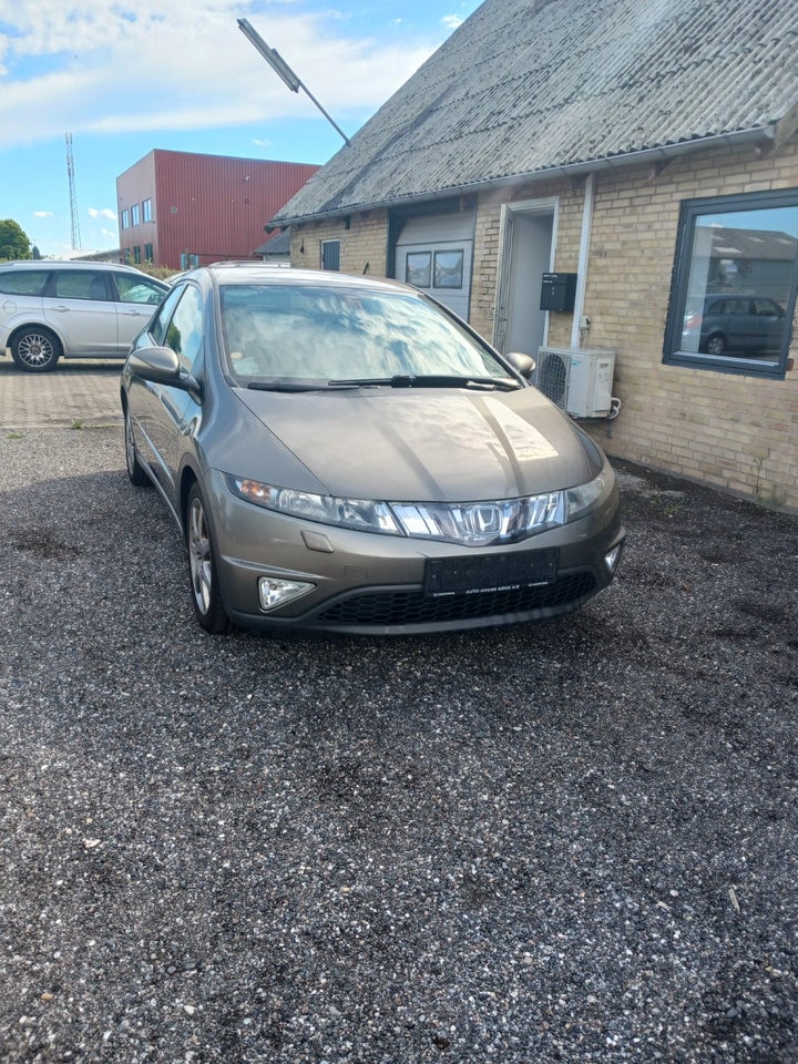 Honda Civic 1,8 Sport 5d