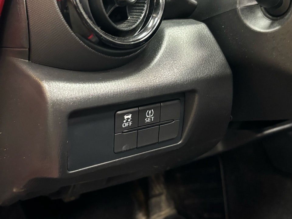 Mazda MX-5 1,5 SkyActiv-G 131 Roadster 2d