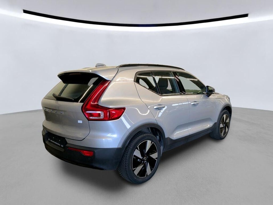 Volvo XC40 ReCharge Extended Range Plus 5d