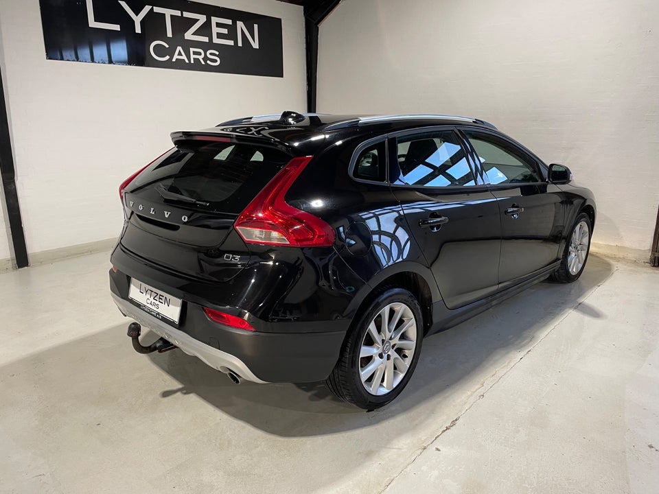 Volvo V40 CC 2,0 D3 150 Kinetic 5d