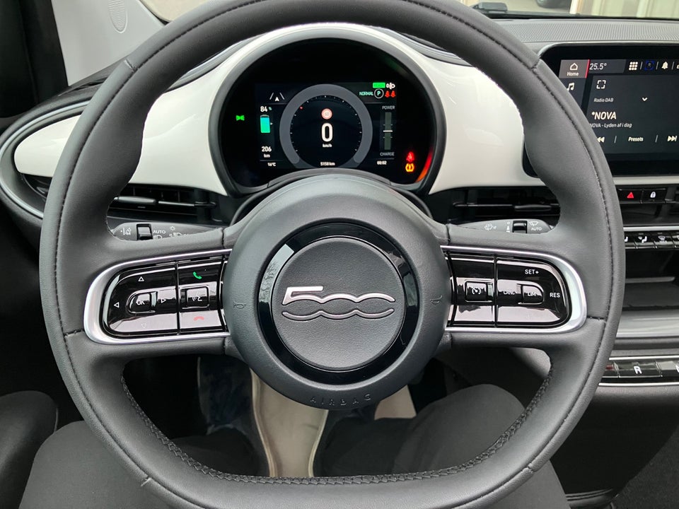 Fiat 500e 42 Icon Cabrio 2d