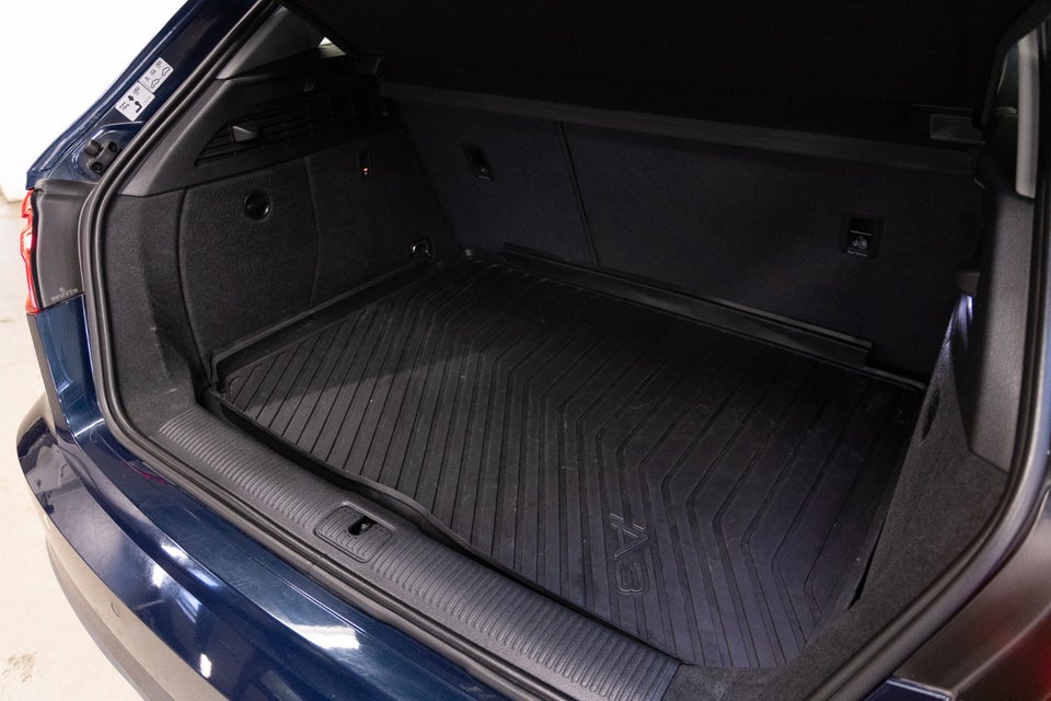 Audi A3 35 TFSi Sport Limited Sportback 5d