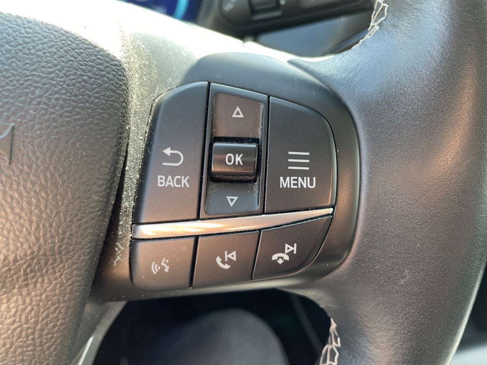 Ford Kuga 2,5 PHEV Vignale CVT 5d