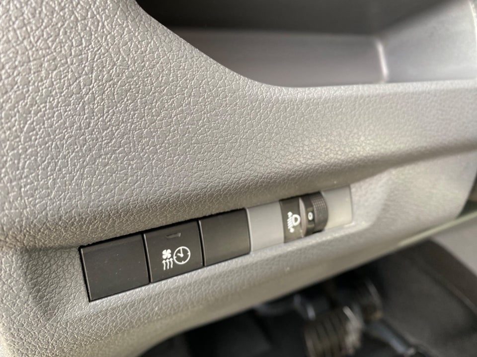 Toyota ProAce 2,0 D 120 Long Comfort Master aut. 4d