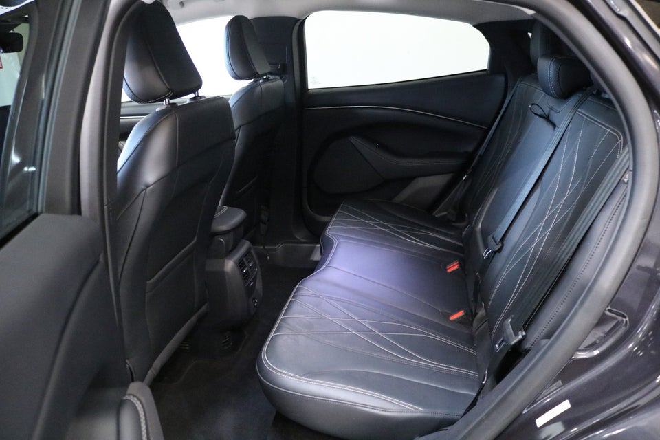 Ford Mustang Mach-E 70 Standard Range 5d