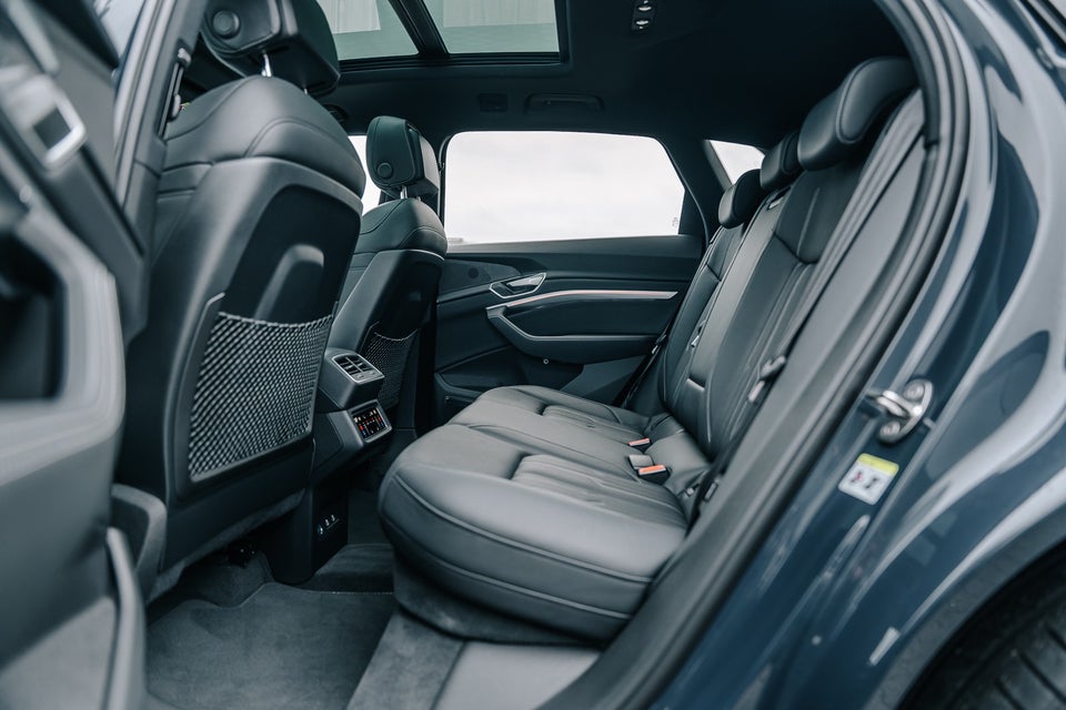 Audi Q8 e-tron 55 Advanced quattro 5d