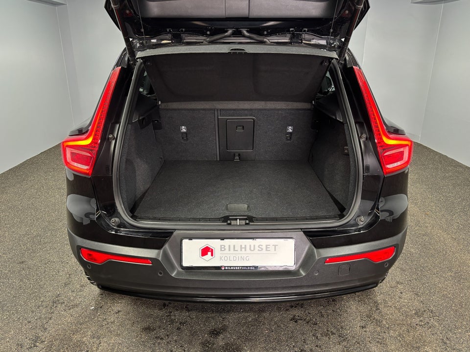 Volvo XC40 1,5 T4 ReCharge Plus Dark aut. 5d