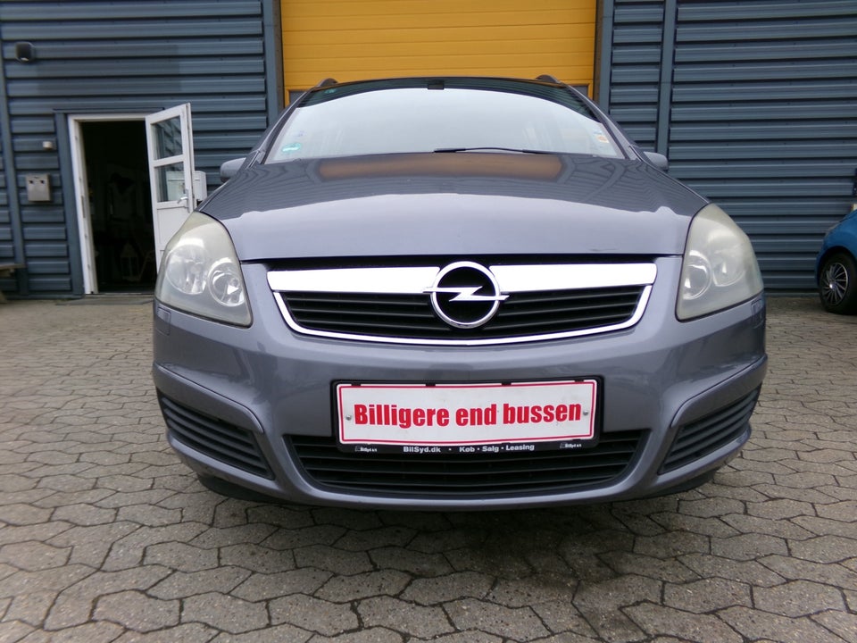 Opel Zafira 1,8 16V Enjoy 7prs 5d