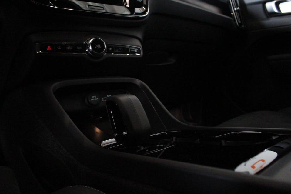 Volvo XC40 ReCharge Extended Range Plus 5d