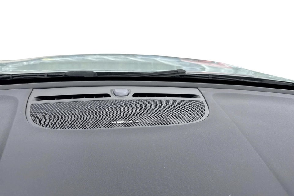Volvo EX40 Standard Range Plus 5d