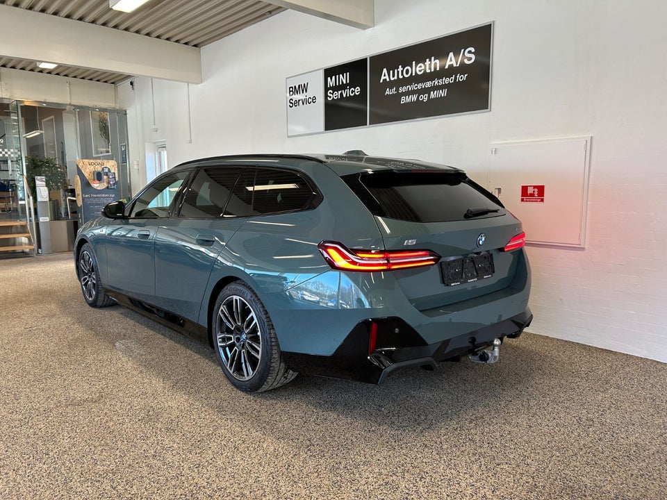 BMW i5 eDrive40 Touring Fully Charged 5d