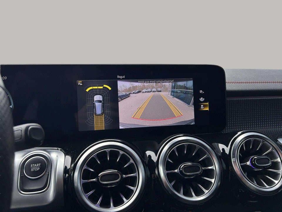 Mercedes EQB250 AMG Line 5d