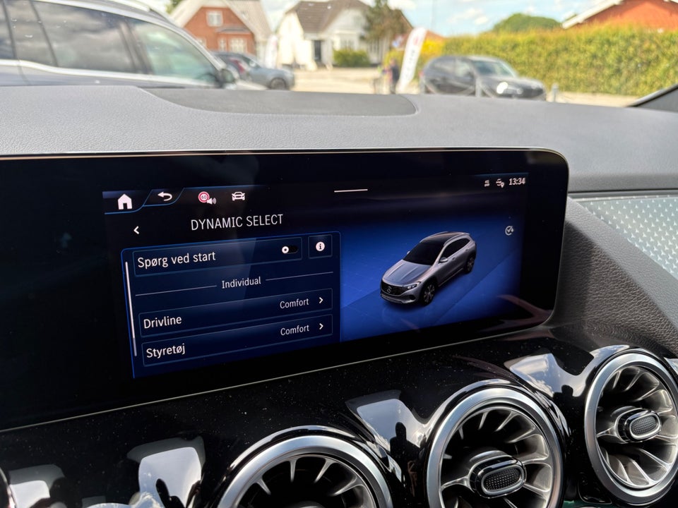 Mercedes EQA350 4Matic 5d