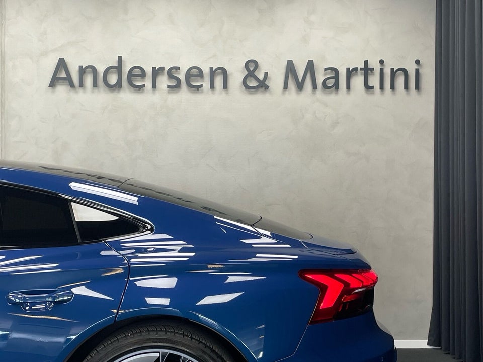Audi e-tron GT quattro 4d